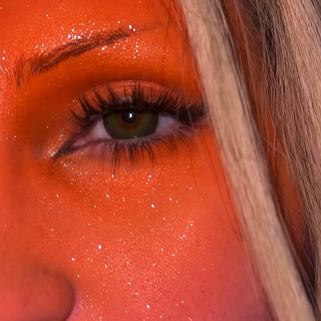 NEW: Shimmer Setting Powder
